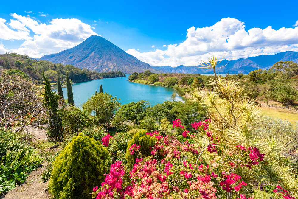 Lago Atitlán, uno de los motivos para viajar a Guatemala