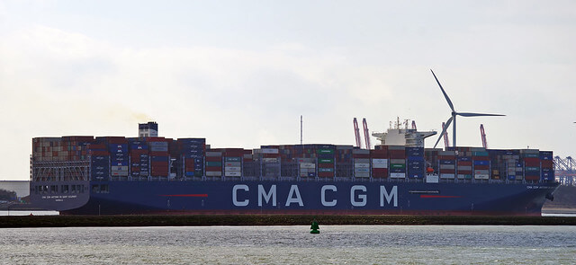 Vista lateral del buque