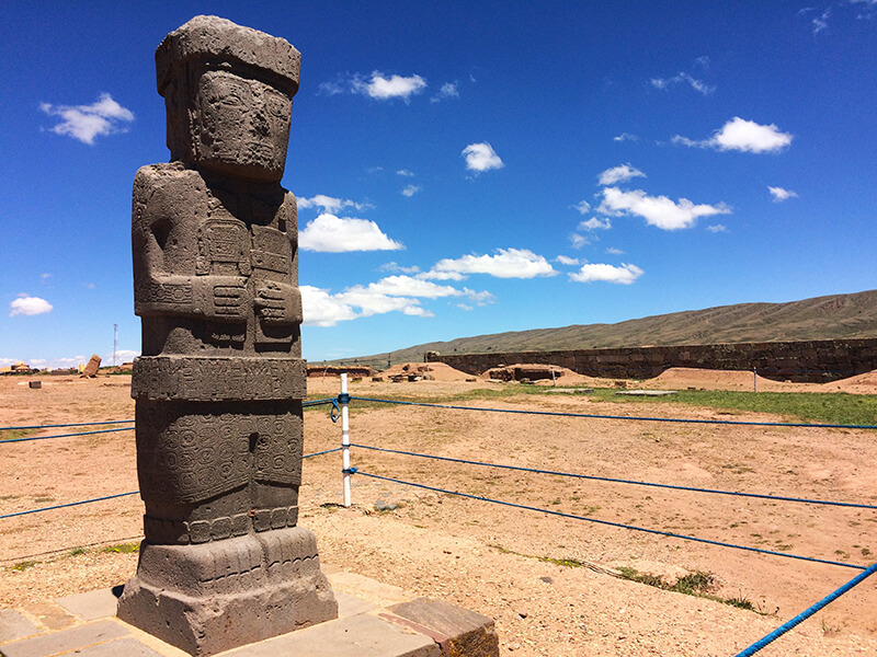 Monolito en la ciudad de Tahuanaco