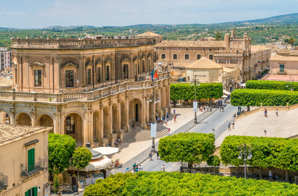 Vista de Noto en la isla de Sicilia