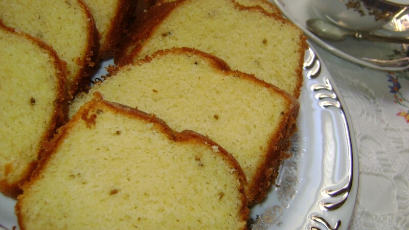 Plato de pao de ló