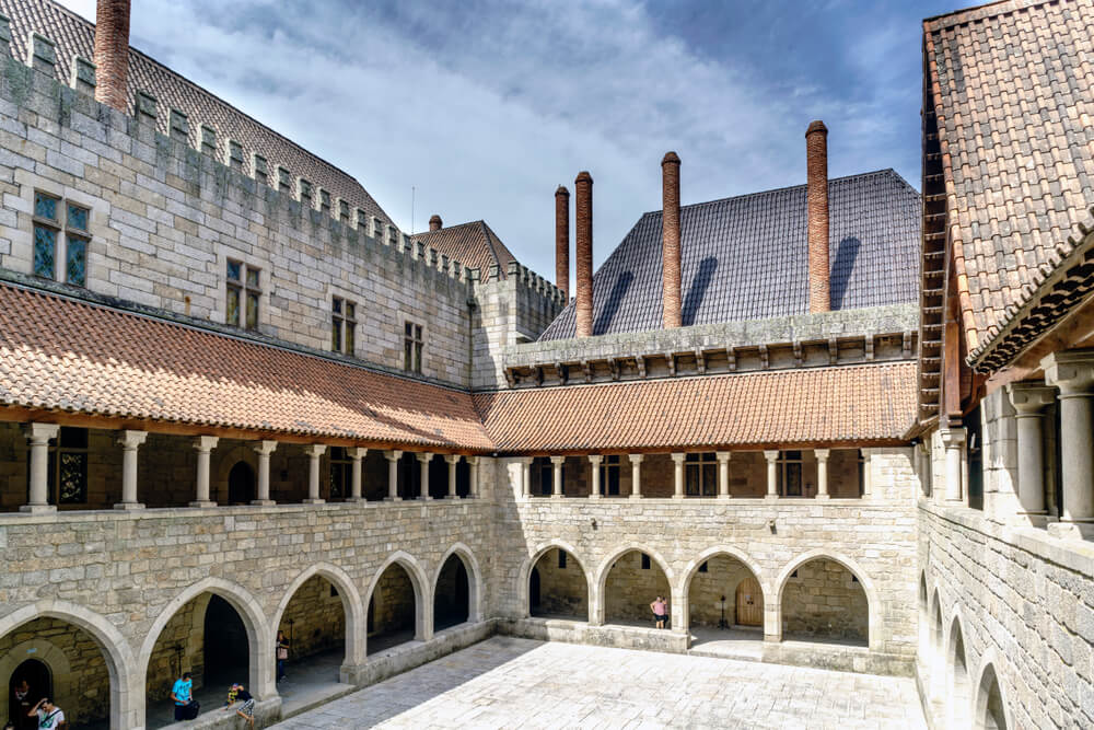 PAtio del Palacio de los duques de Braganza