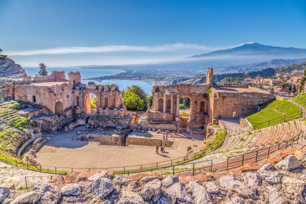 Teatro de Taormina en la isla de Sicilia