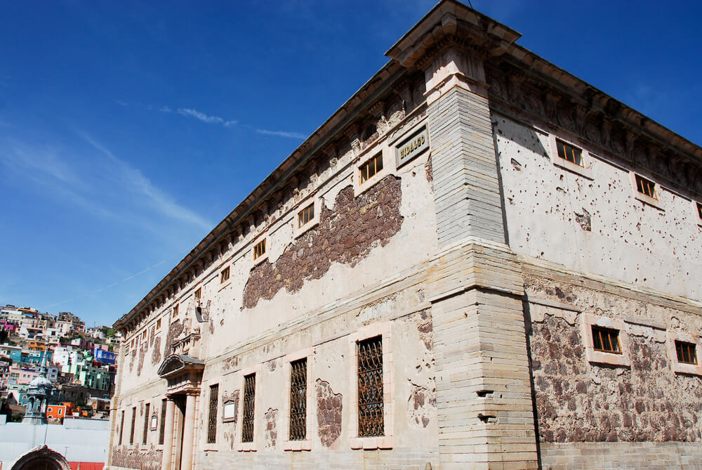 Exterior de la Alhóndiga de Granaditas