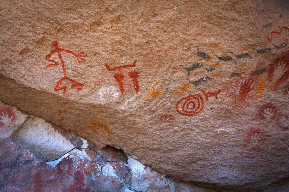 Animales en la cueva de las Manos
