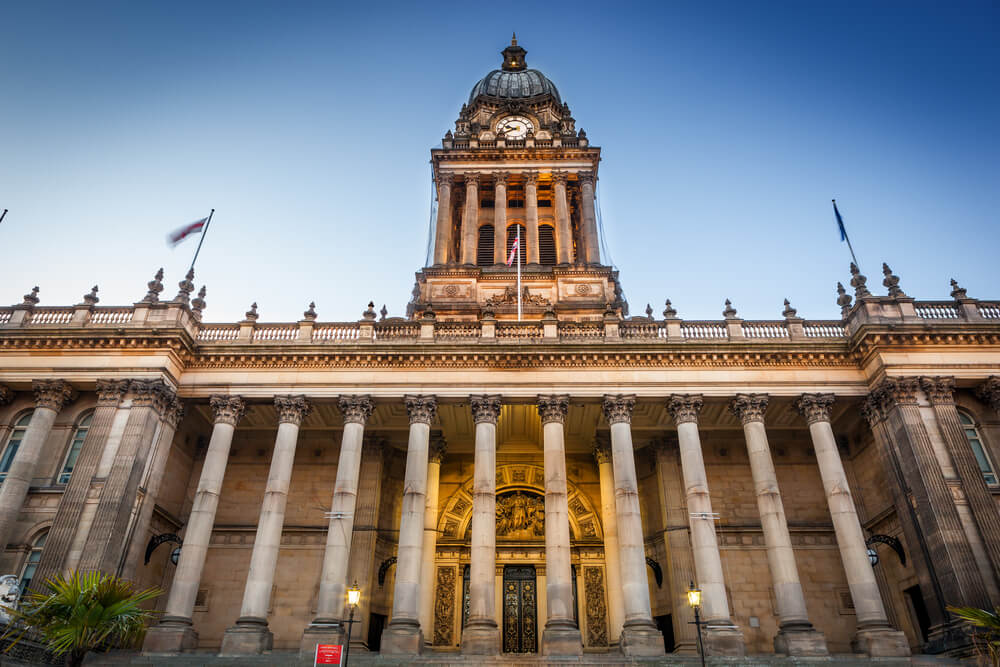 Fachada del ayuntamiento de Leeds