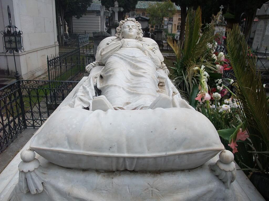 Sepultura de la novia eterna