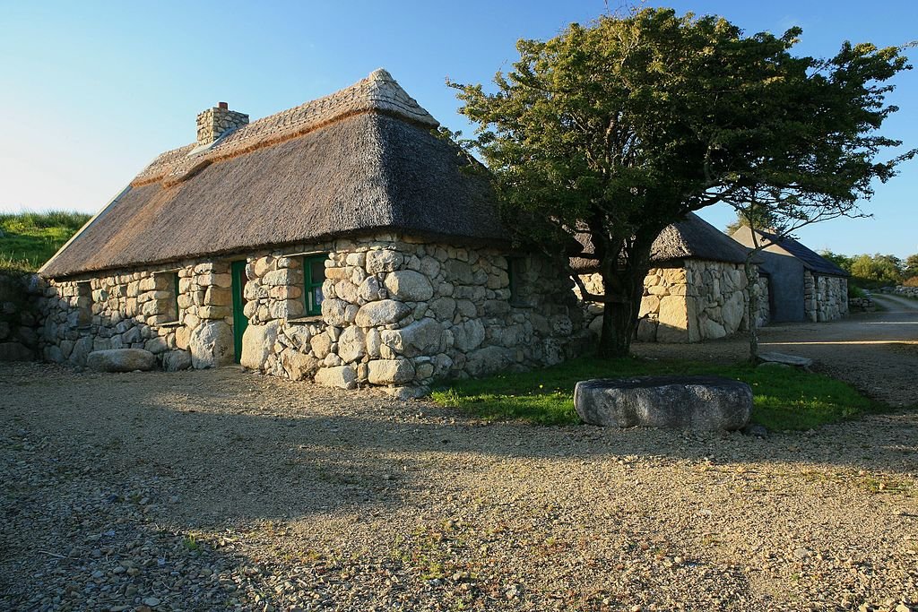 Aprendiendo sobre cultura irlandesa en Cnoc Suain
