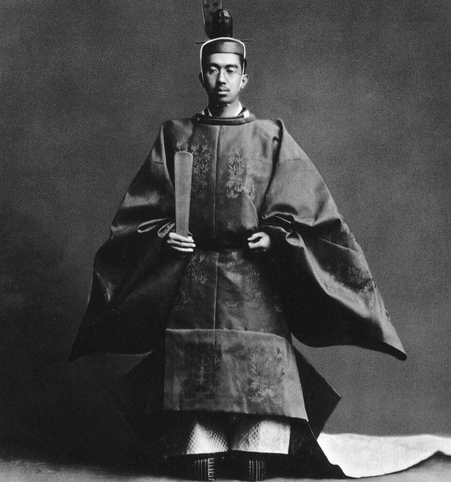 Emperador Hirohito en su coronación