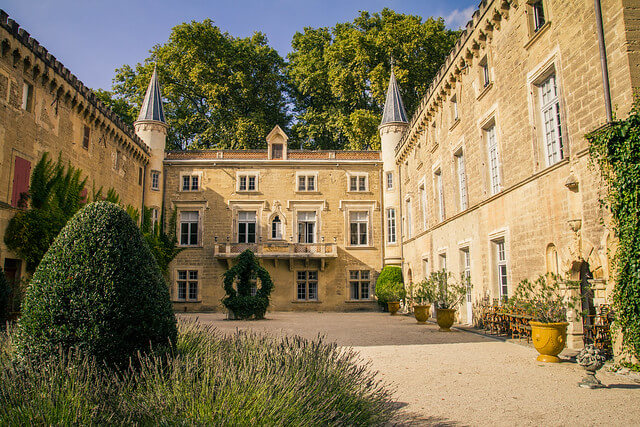 Patio del castillo