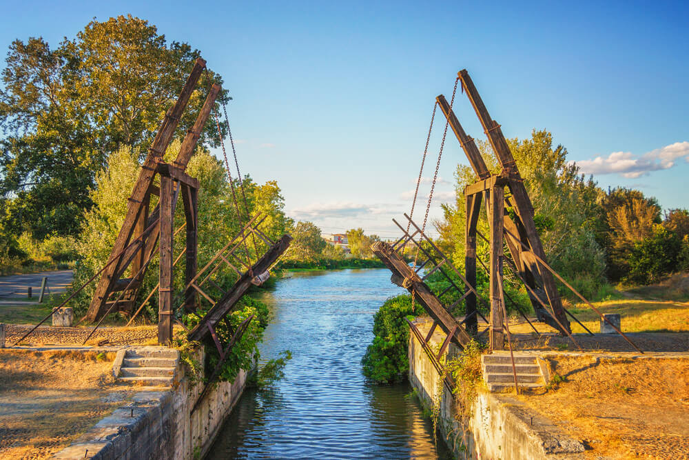 Puente de Langlois en Arlés