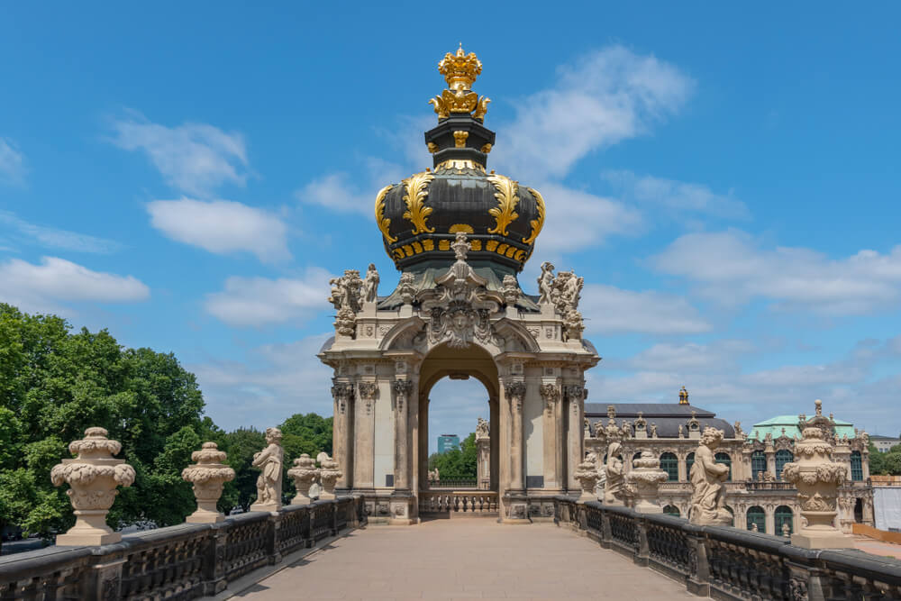 Puerta de la Corona del palacio de Zwinger