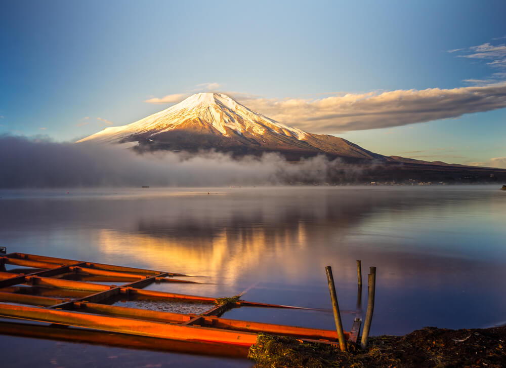 Monte Fuji en uno de los parques naturales de Asia