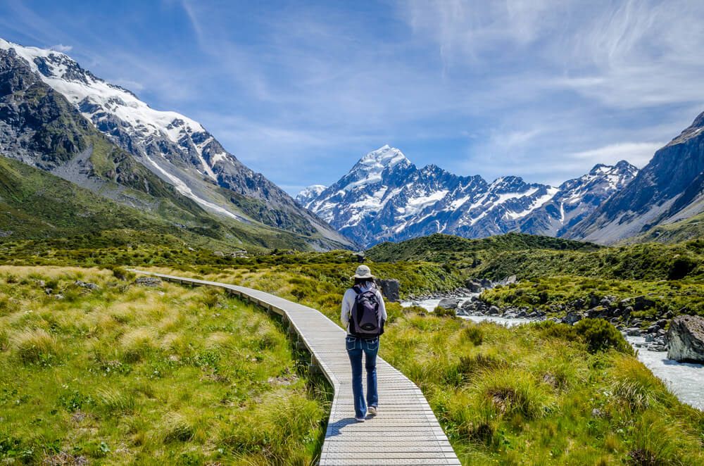 Viajera en la montaña