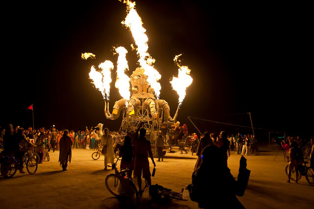 Fuego en el festival