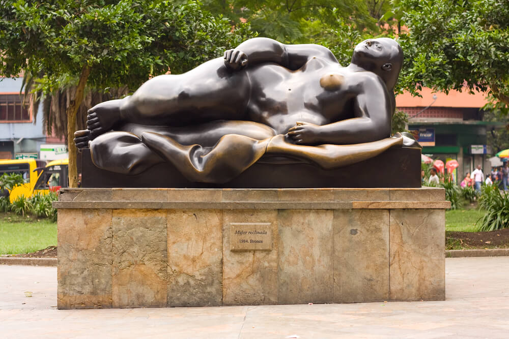 Mujer recostada de Botero