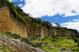 Muralla de Kuélap
