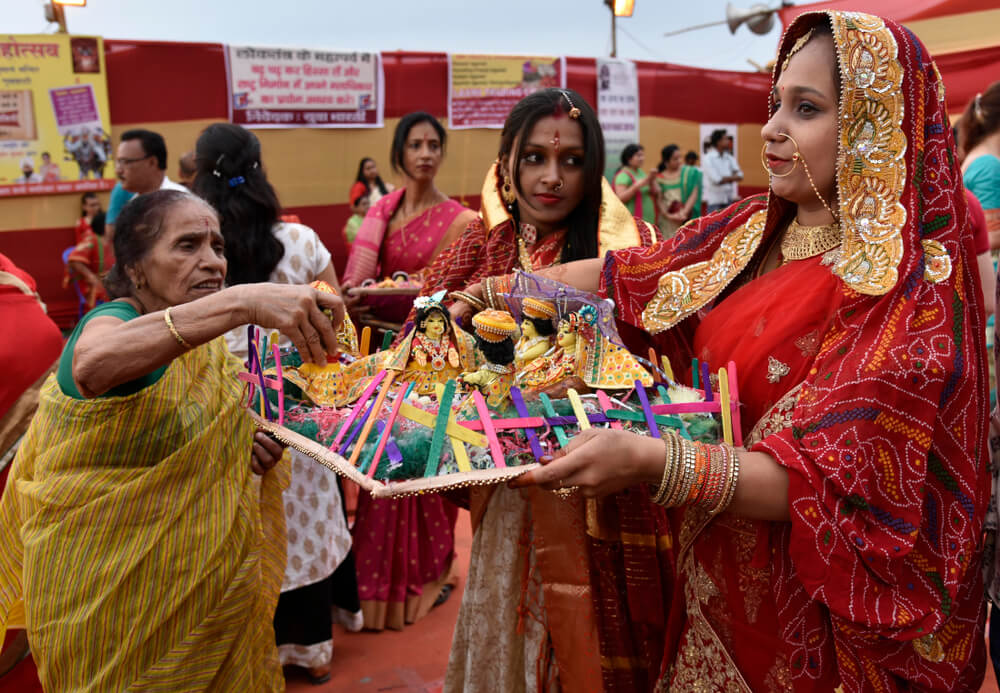 Ofrendas en el Teej