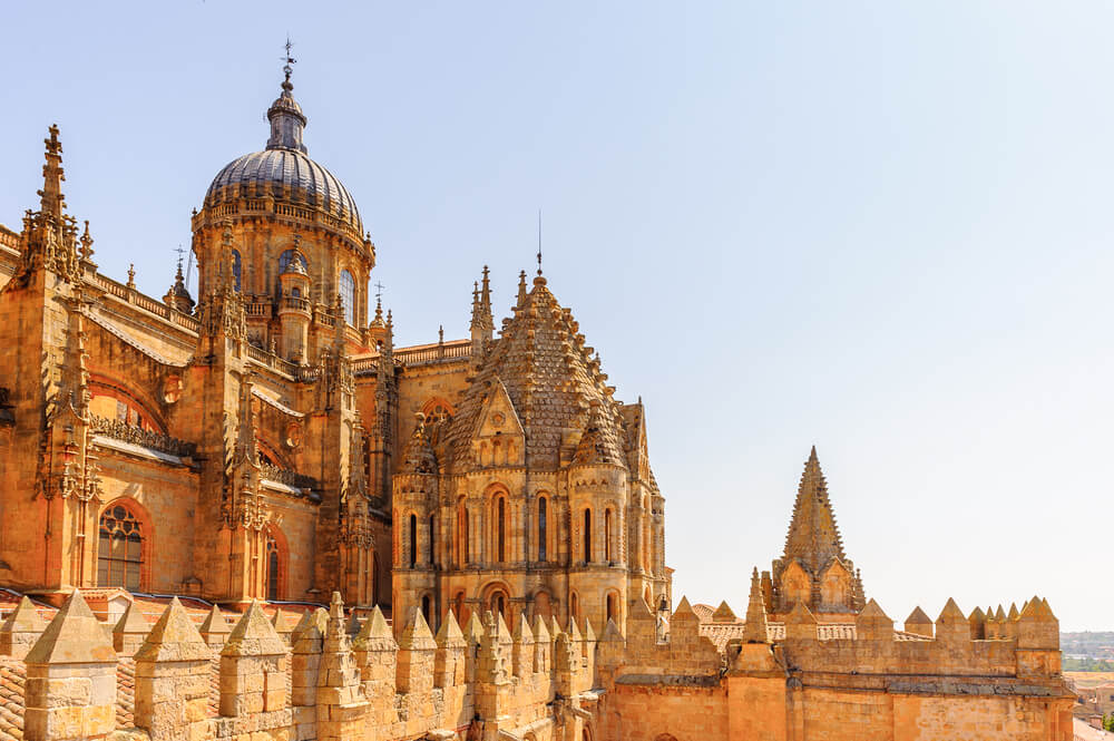 Tejados de la catedral de Salamanca, una de las catedrales románicas