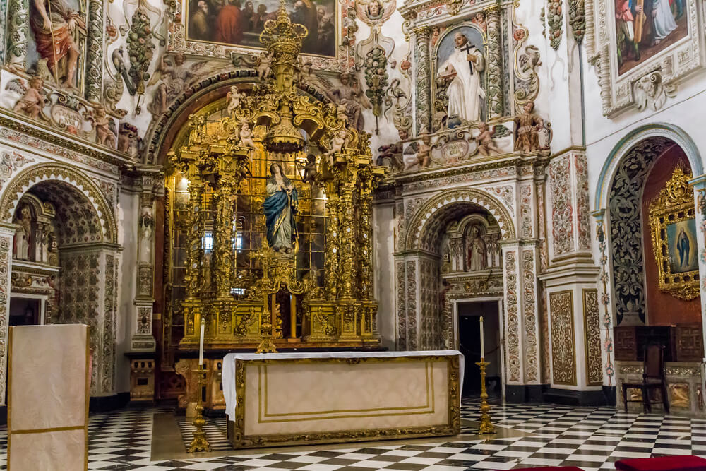 Altar de la iglesia