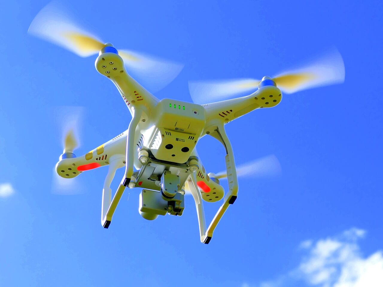 Dron volando