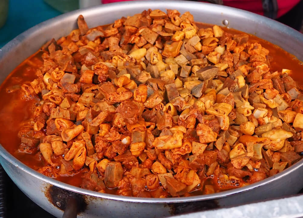 Plato de guatita, típico de la gastronomía ecuatoriana