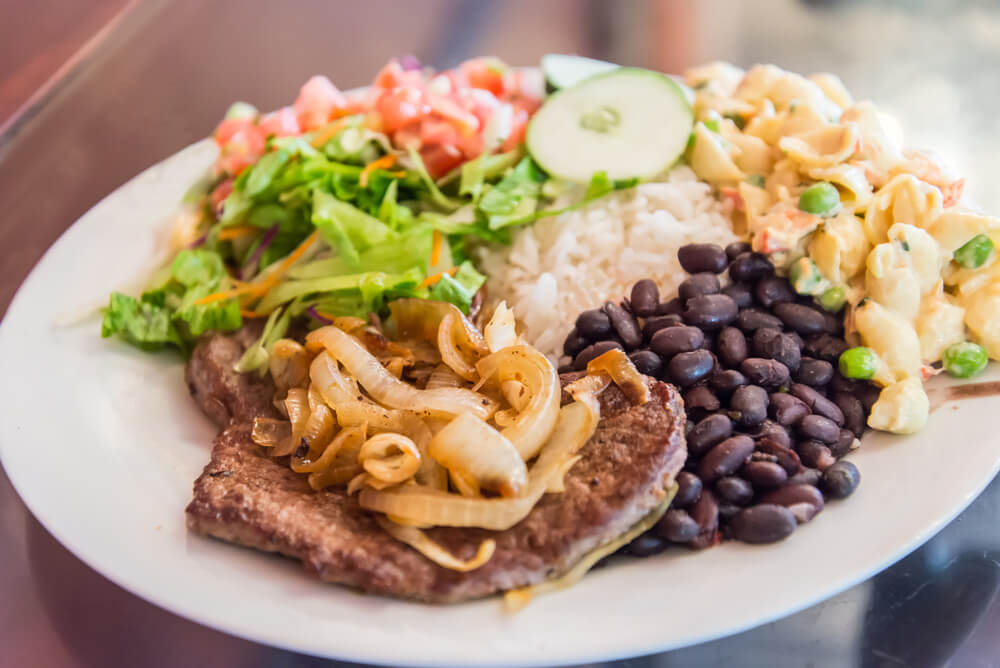 Plato de casado, comida costarricense típica