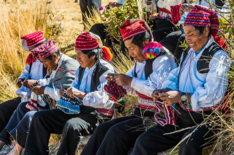 Tejedores en Taquile