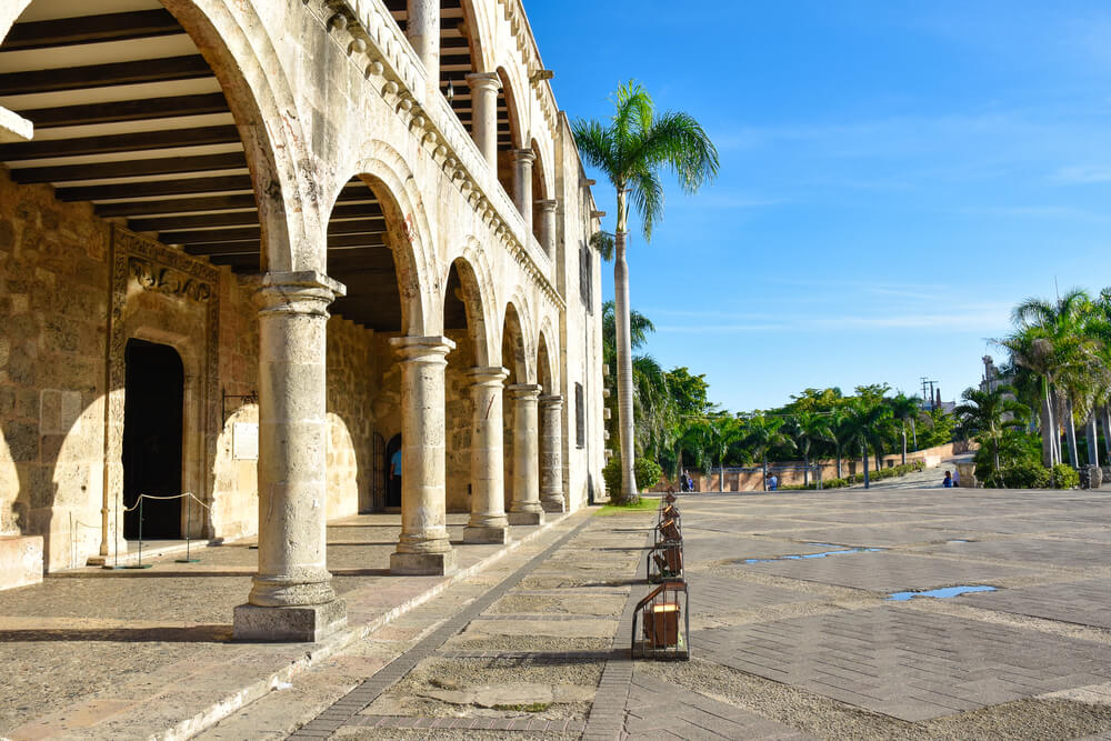 Fachada del alcázar