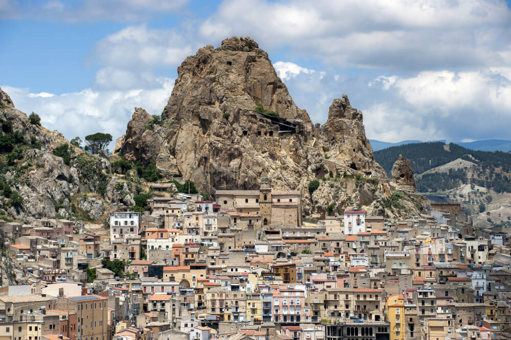 Castelferrato, uno de los castillos de Sicilia más curiosos