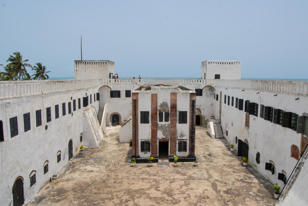 Patio del castillo de Elmina