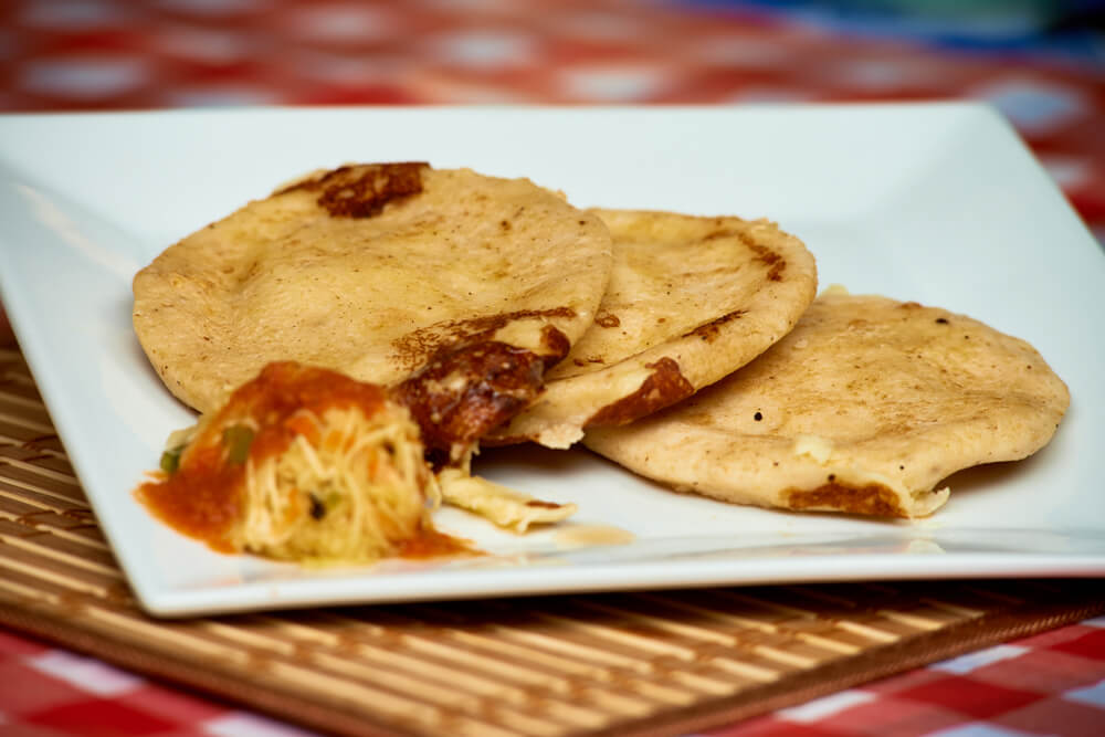 Pupusas típicas de la gastronomía salvadoreña
