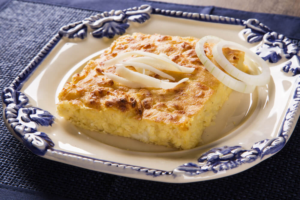 Sopa guaraní, base de la comida paraguaya