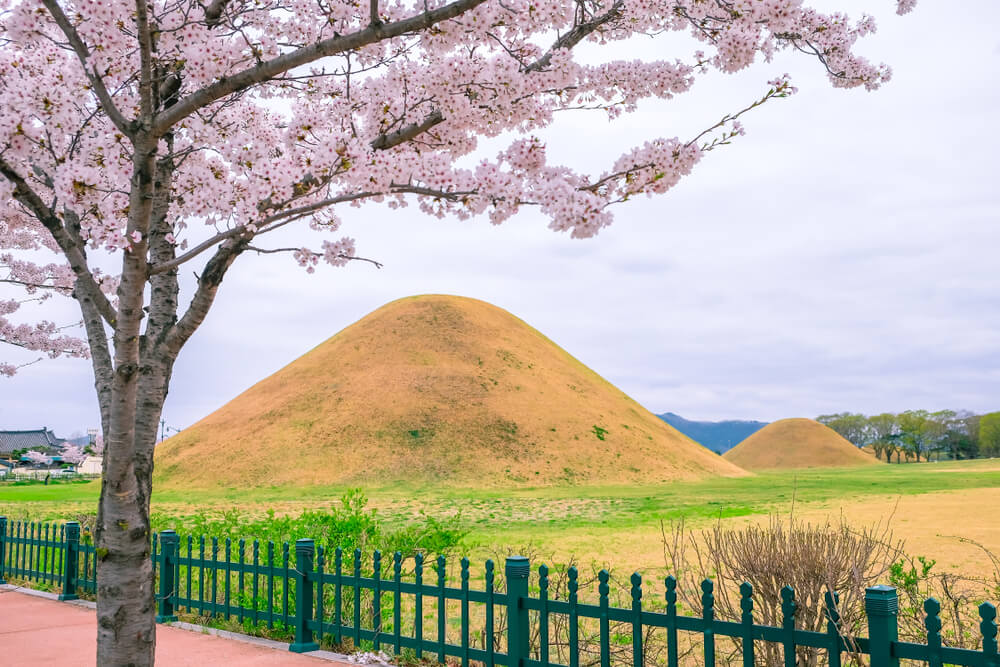 Tumbas en Gyeongju