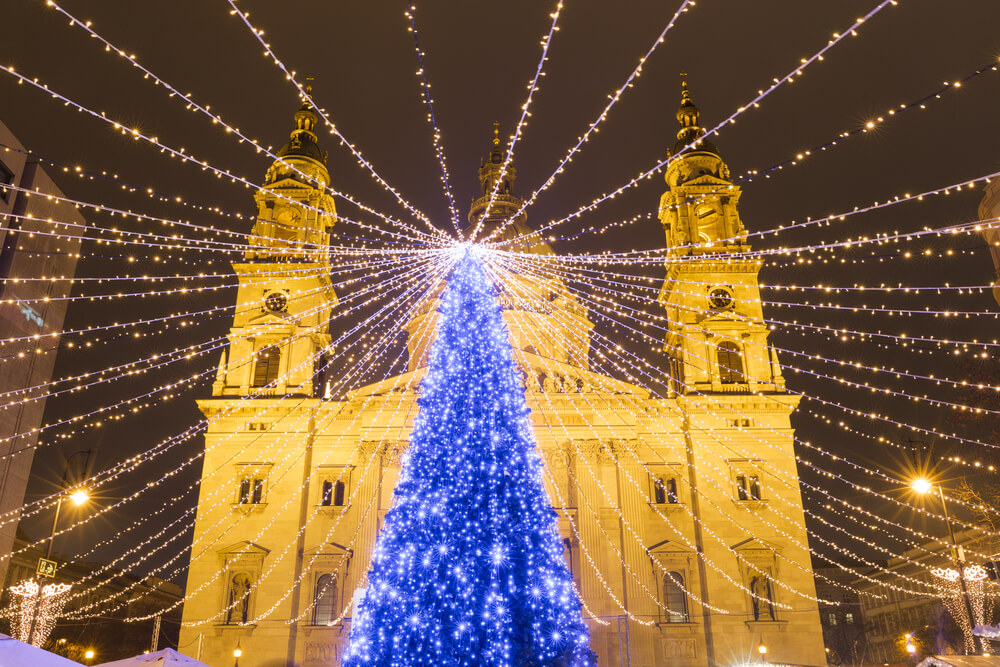 Basílica de San Estaban de Budapest en Navidad