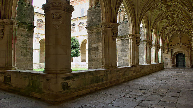 Claustro del monasterio de San Zoilo