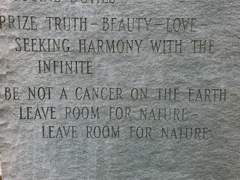 Inscripción en el monumento