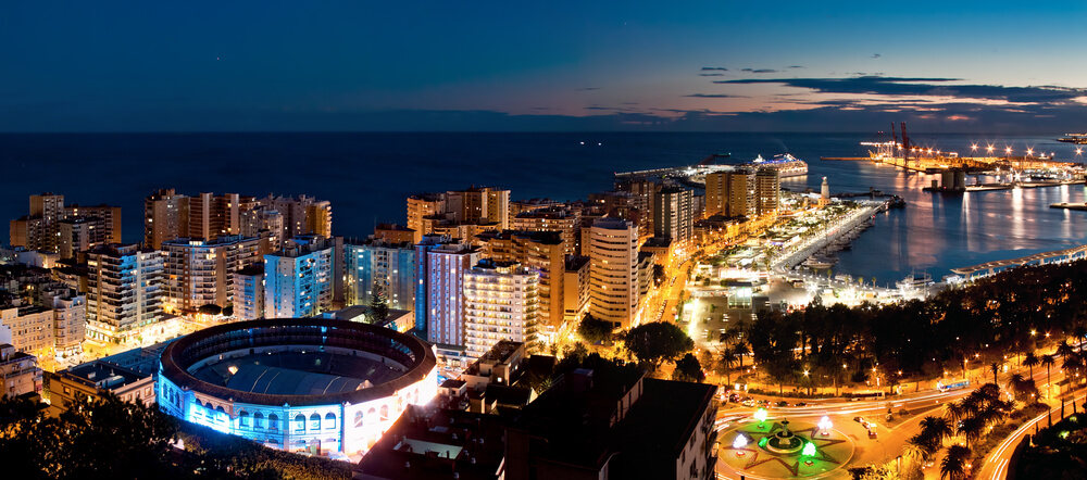 Málaga de noche
