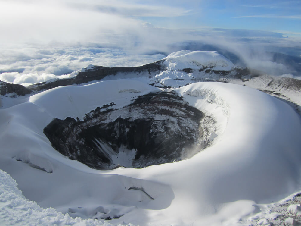 Cráter del volcán Cotopaxi