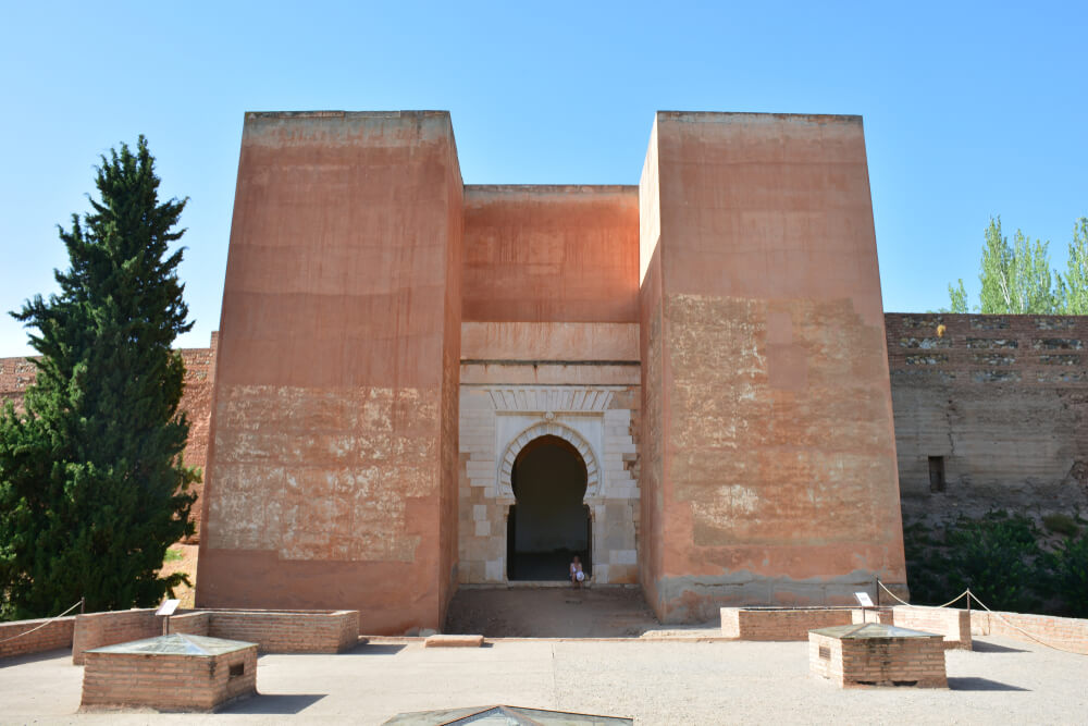 Puerta de los Siete Suelos