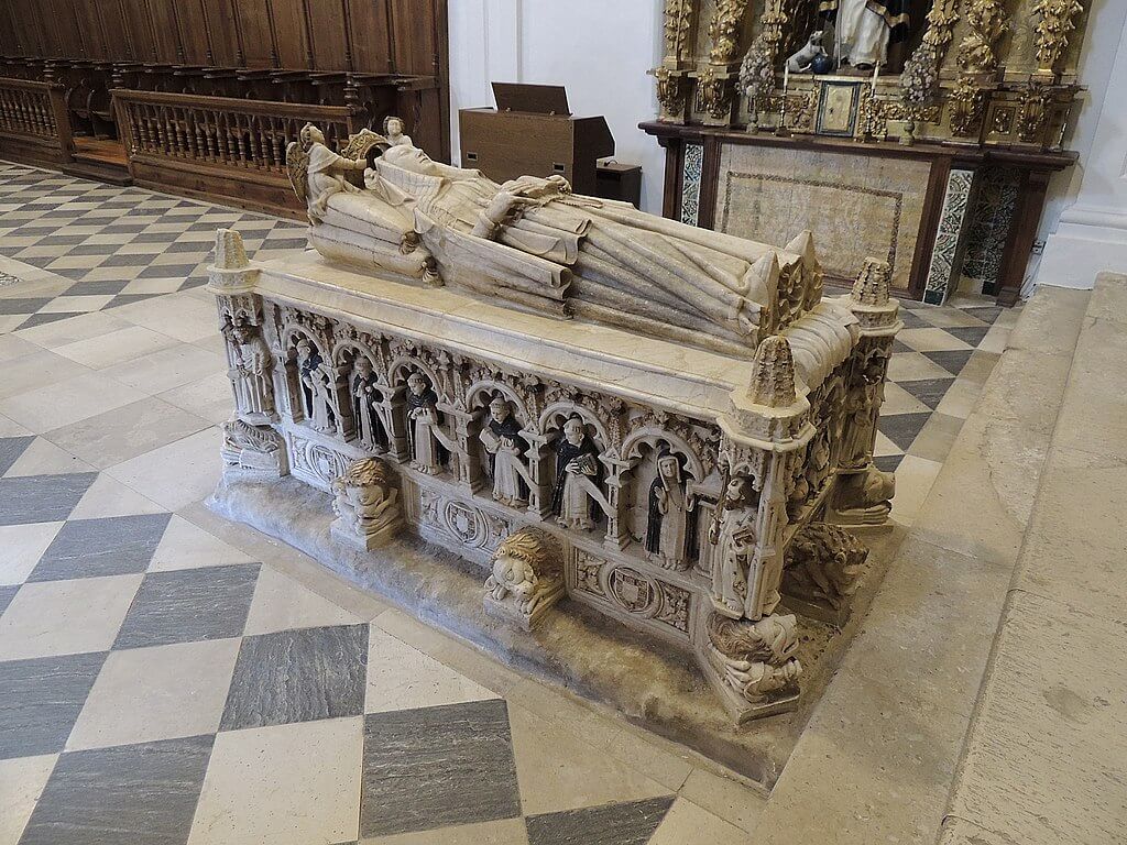 Sepulcro de Beatriz de Portugal