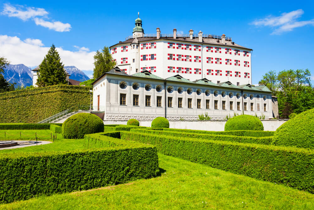 Ambras, uno de los palacios de Austria más bonitos