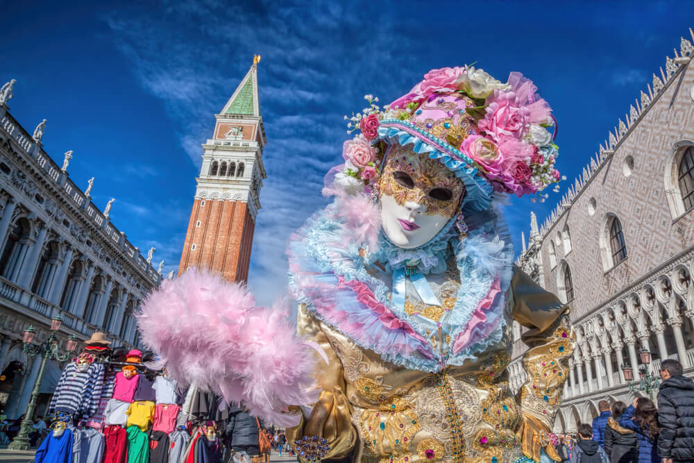 Mujer en el Carnaval de Venecia