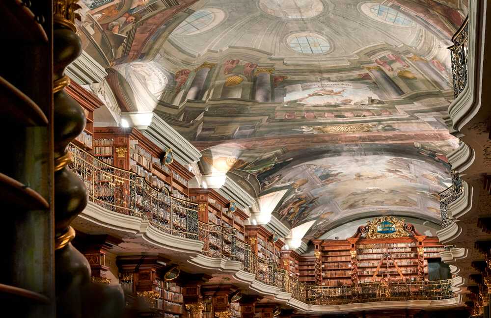 Frescos de la biblioteca del Clementinum