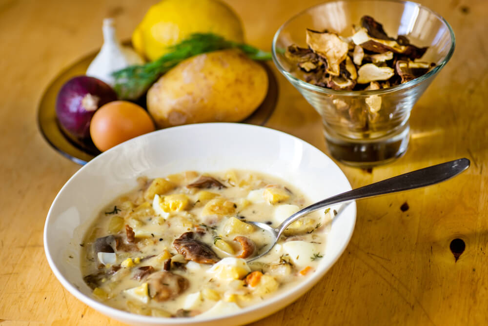 Kulajda típica de la gastronomía checa