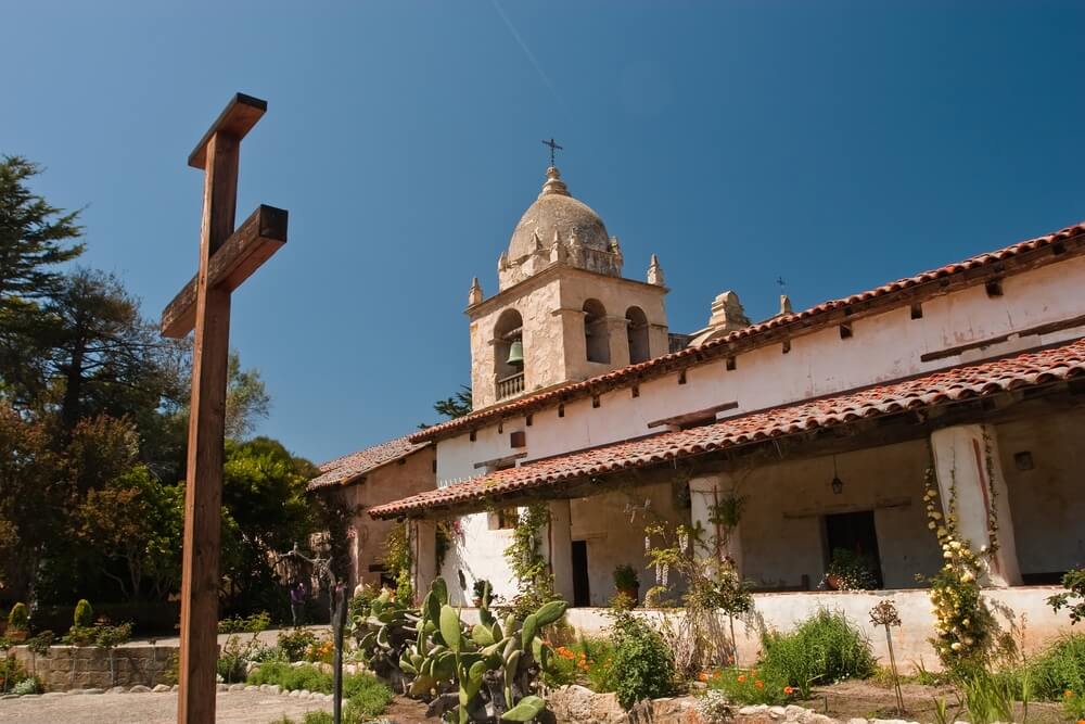 Misión de San Carlos Borromeo de Río Carmelo