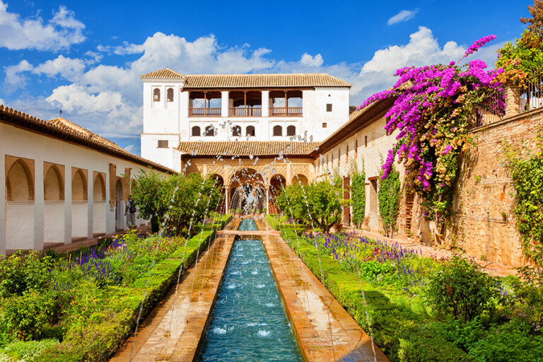 Conoce el Palacio del Generalife de Granada y sus huertas