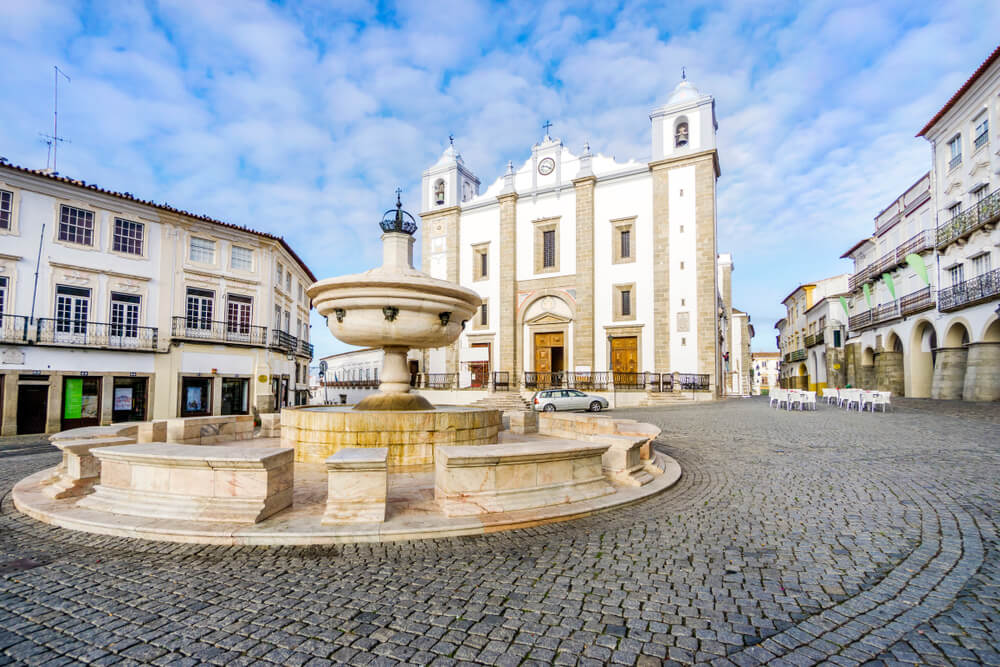 Évora en Portugal: un paseo por la historia