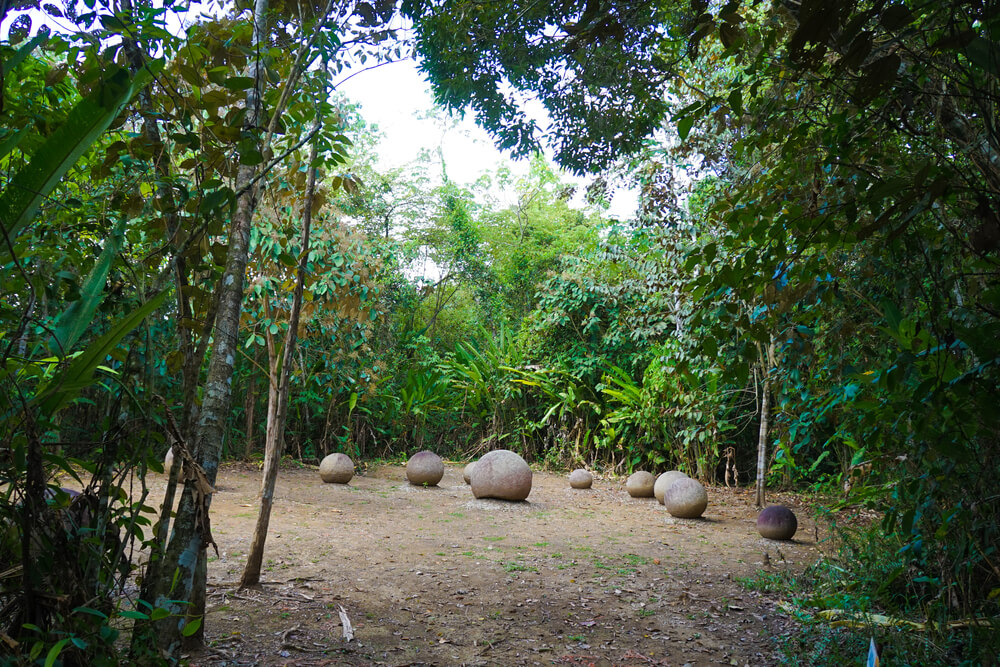 Esferas precolombinas