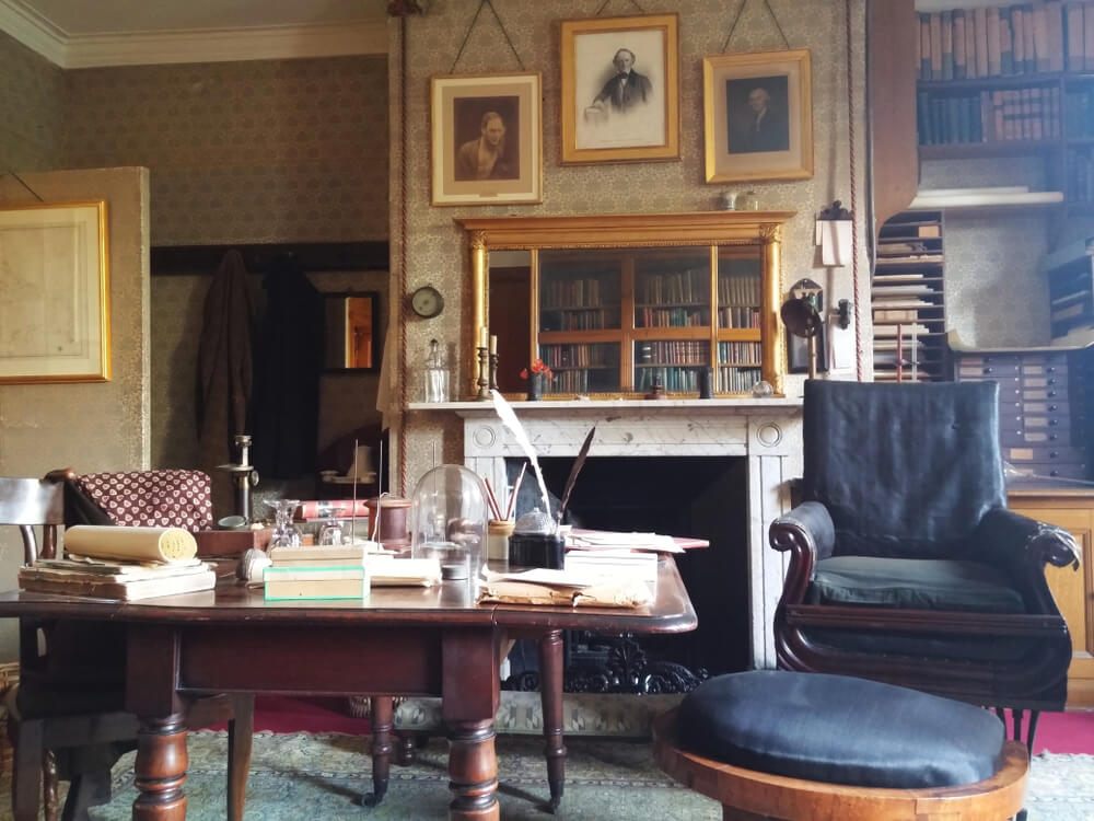 Estudio de Charles Darwin